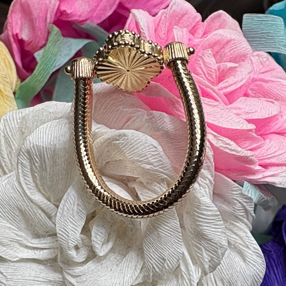 14K Elegant Black and Gold Women's Ring - Picture 3 of 6